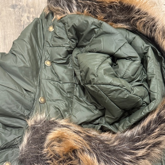 Barbour Olive Puffer Jacket with Faux Fur Trim - Picture 9 of 15